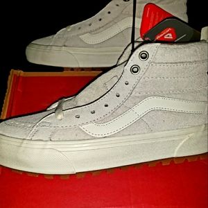 Vans Sk8 Hi Mte-2 Marshmallow size 7 women
